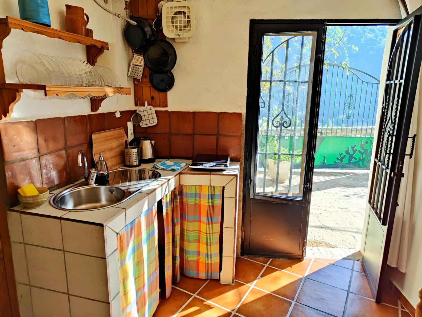 Cuevas El Abanico - Vtar Vivienda Turistica De Alojamiento Rural Granada Bagian luar foto