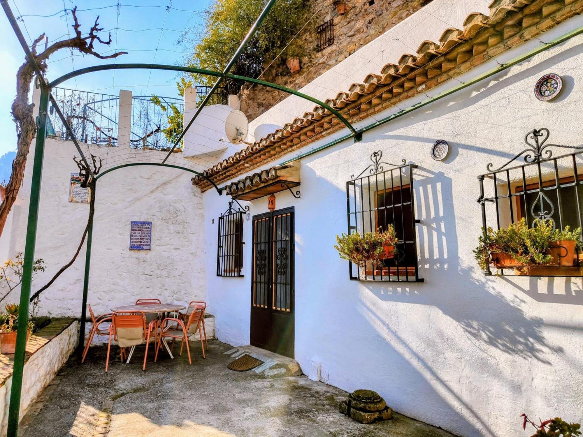 Cuevas El Abanico - Vtar Vivienda Turistica De Alojamiento Rural Granada Bagian luar foto
